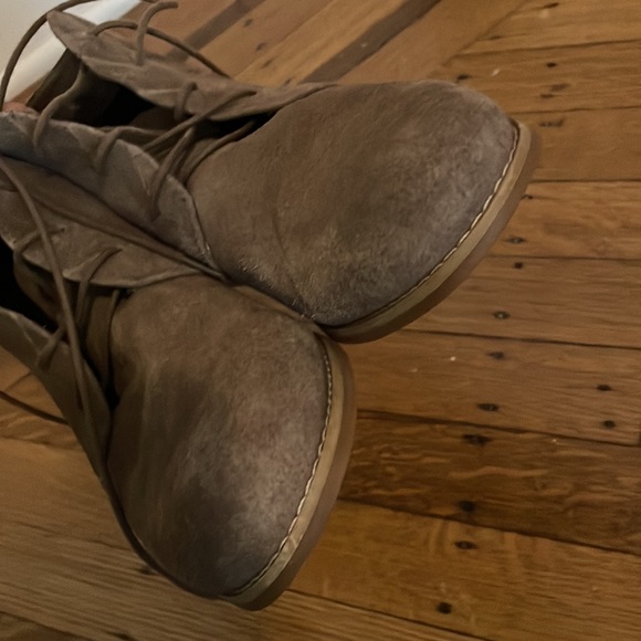 Waterproof lace up booties - Picture 3 of 5